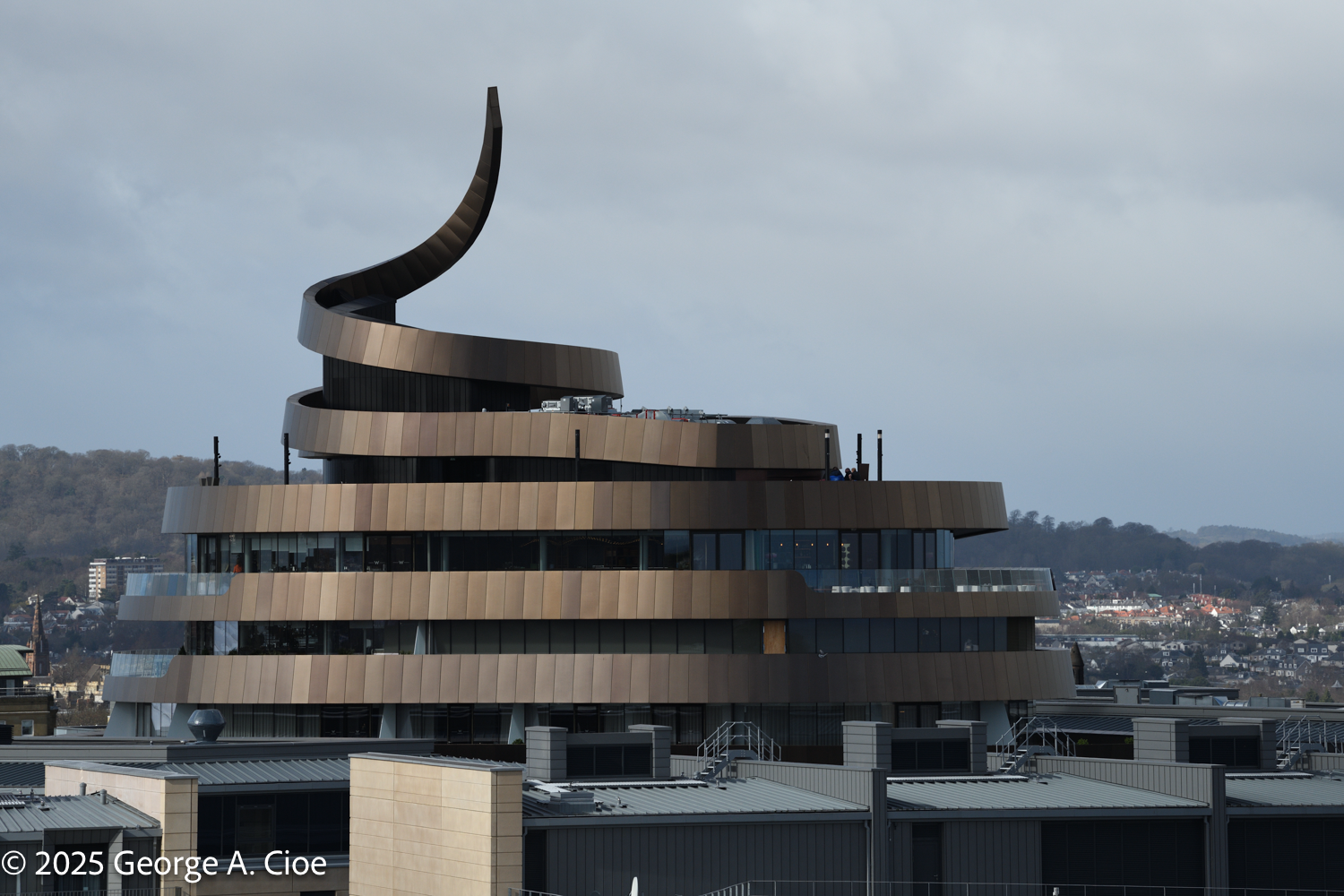 Ribbon or Poop – The W Hotel Architecture Insights