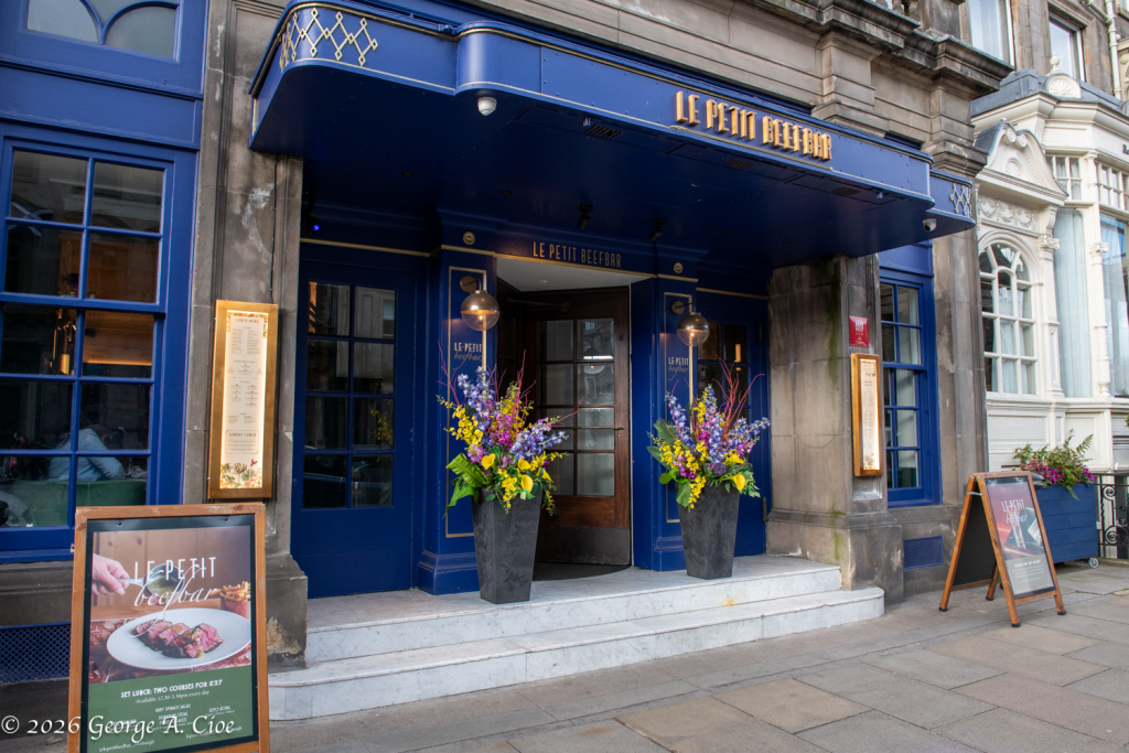 "Curb Appeal" Le Petit Beefbar